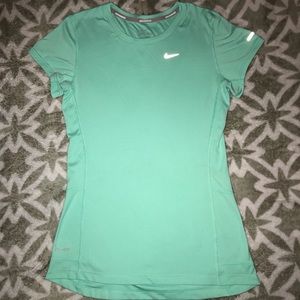 Women’s Nike Top